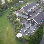 De Sfeerstal 3* Nieuwveen